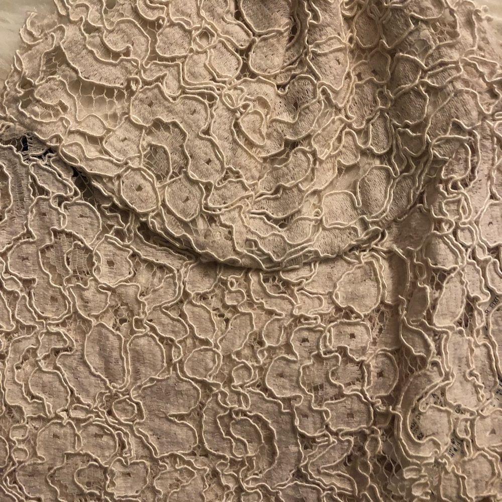 Beige crop - Picture 3 of 3